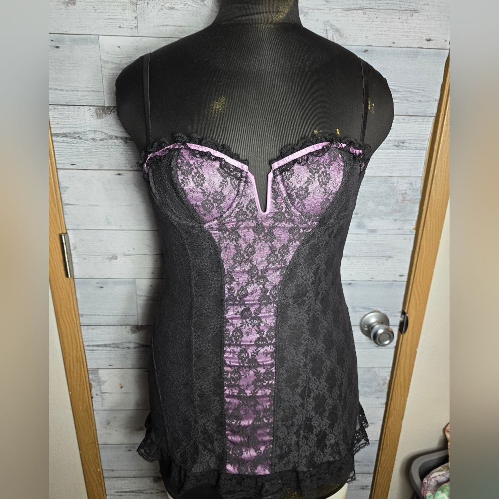 Y2K Victoria's Secret Black and Purple Lace Bustier Top